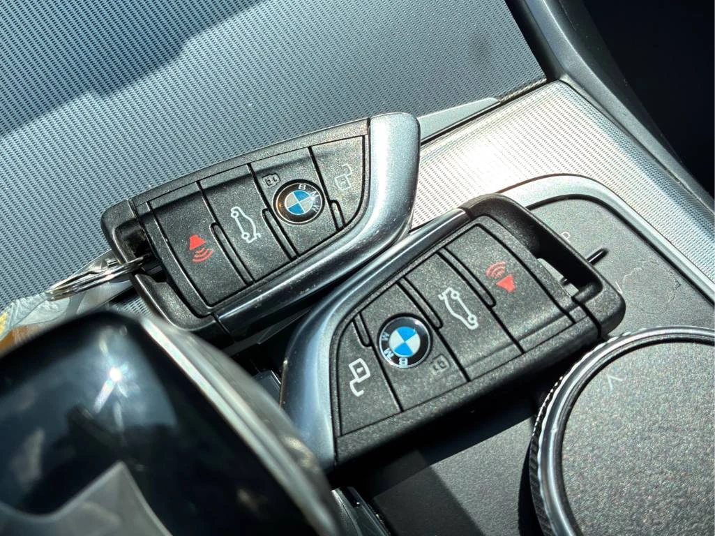 BMW 330 * CARFAX* ОПЦИЯ ЗА ФИНАНСИРАНЕ* , снимка 11 - Автомобили и джипове - 56273844