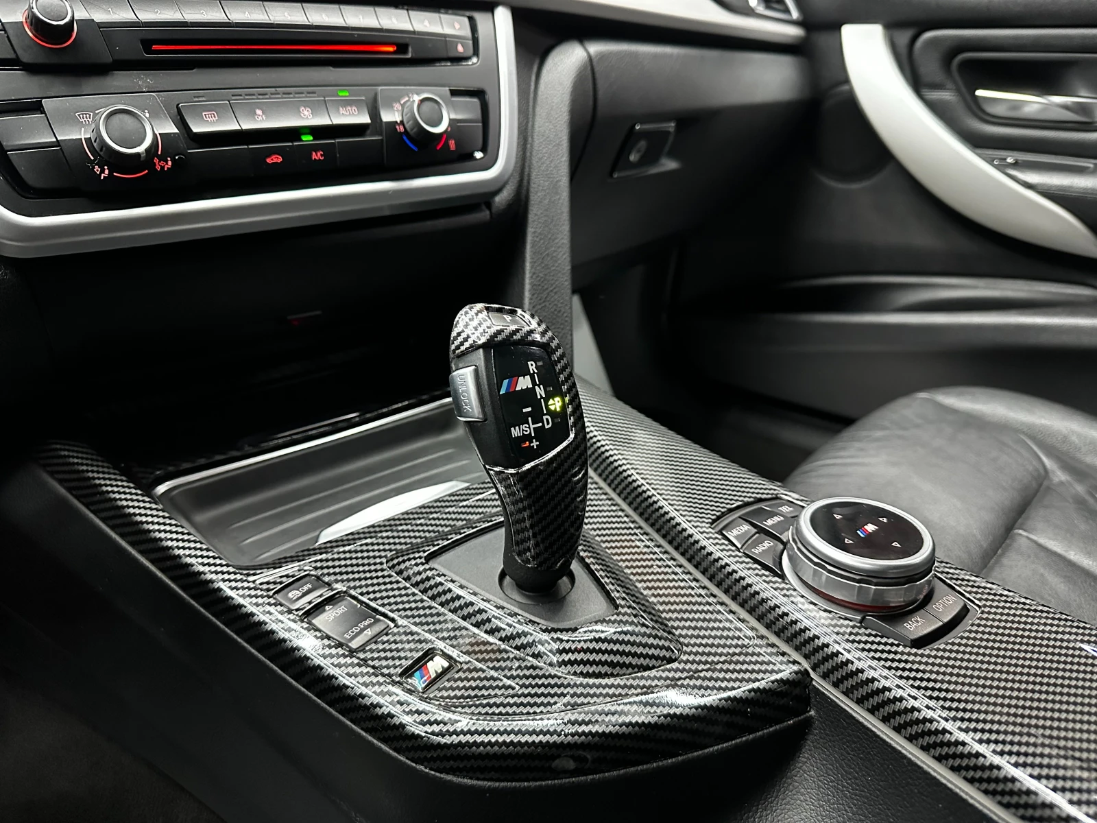 BMW 330 3.0d 258 �.�./XDrive | Mobile.bg � ����������� 10