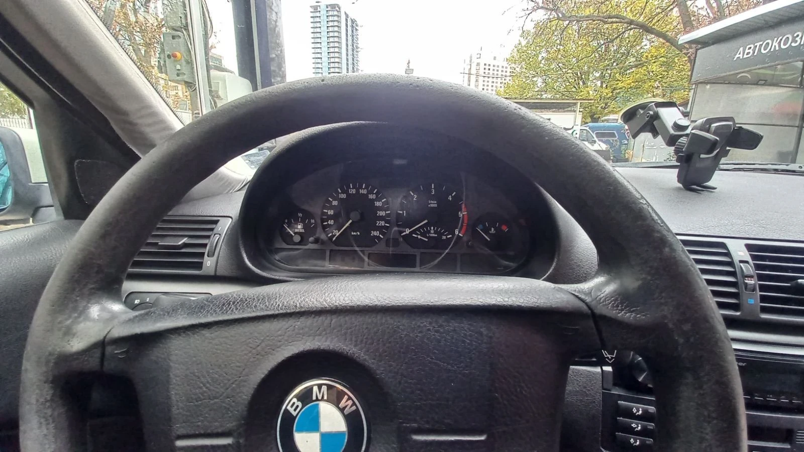 BMW 320 Комби, снимка 6 - Автомобили и джипове - 56713326