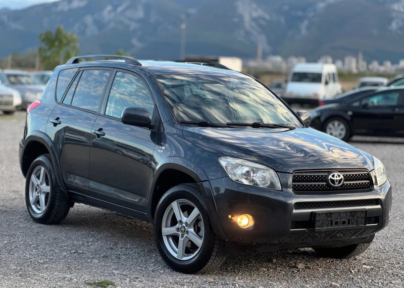 Toyota Rav4 2.2 D-4D 136к.с * Климатроник* * Key-Less* , снимка 3 - Автомобили и джипове - 47430832