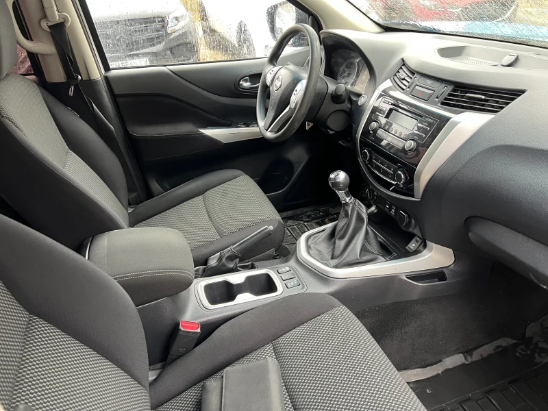 Nissan Navara 2.3d, ШВЕЙЦАРИЯ , снимка 8 - Автомобили и джипове - 47971885