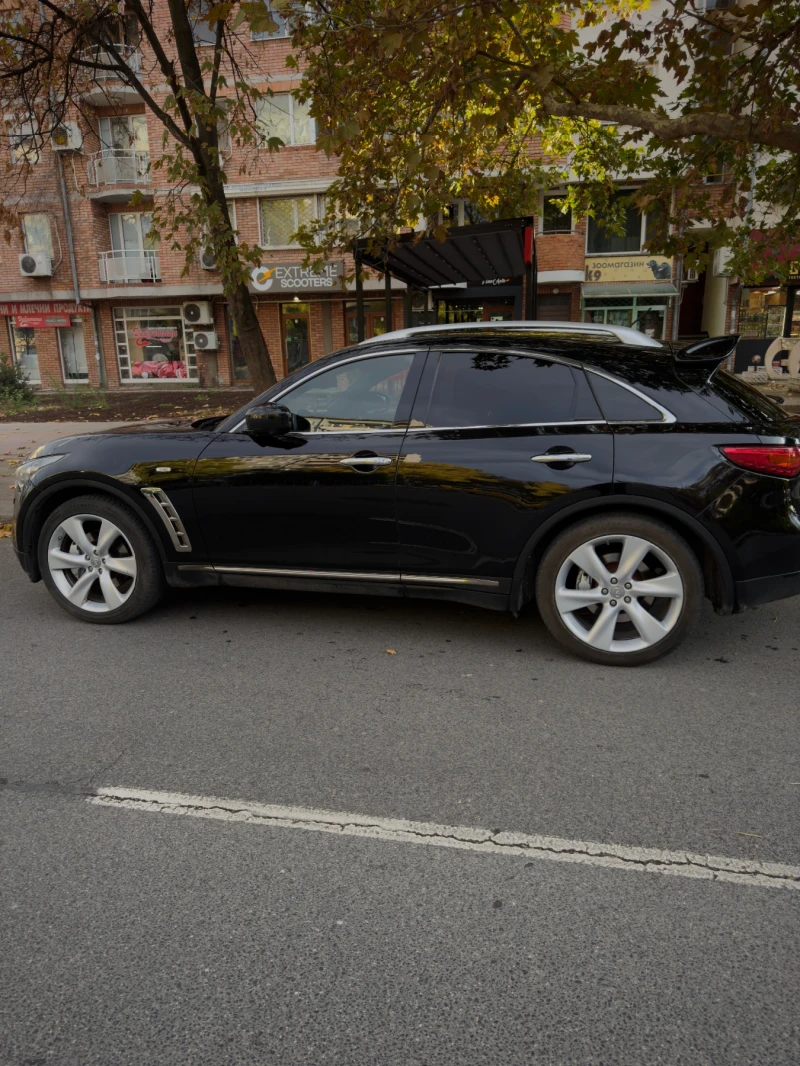 Infiniti Fx 30 30DS, снимка 7 - Автомобили и джипове - 47993659