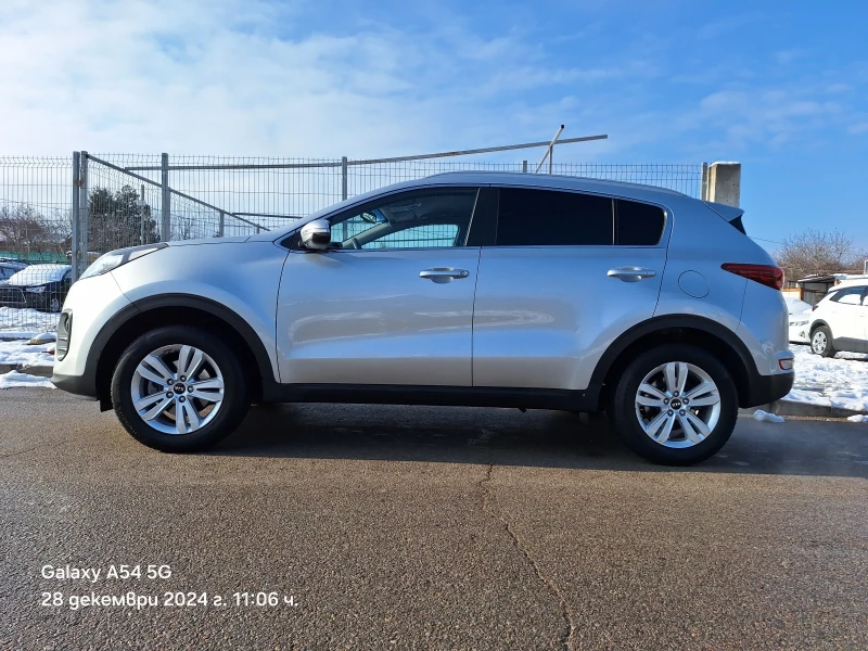 Kia Sportage 1.6i 95000KM EURO 6B, снимка 4 - Автомобили и джипове - 48423785