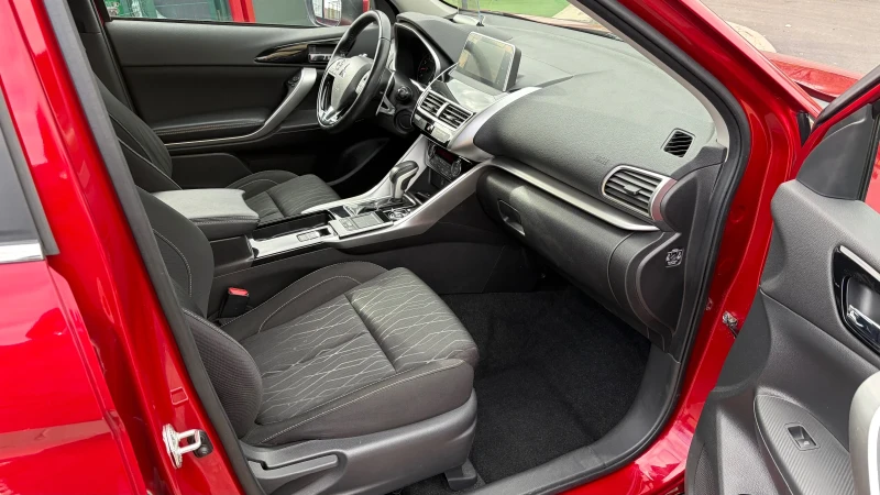 Mitsubishi Eclipse Cross 1.5i* 163hp* 4X4* FULL, снимка 10 - Автомобили и джипове - 52337336