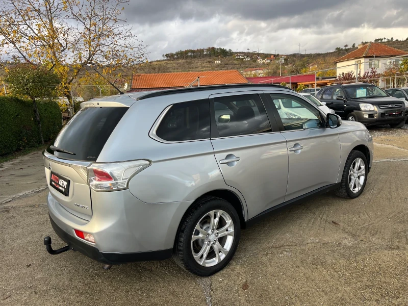 Mitsubishi Outlander 2.2DI-D 4WD 7места, снимка 5 - Автомобили и джипове - 52483499