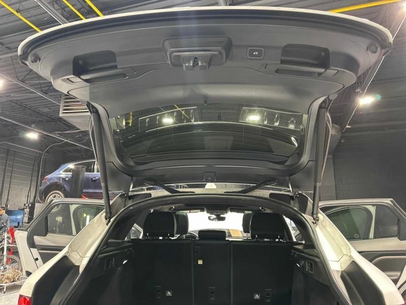 Jaguar F-PACE Prestige  CARFAX, снимка 14 - Автомобили и джипове - 53274560