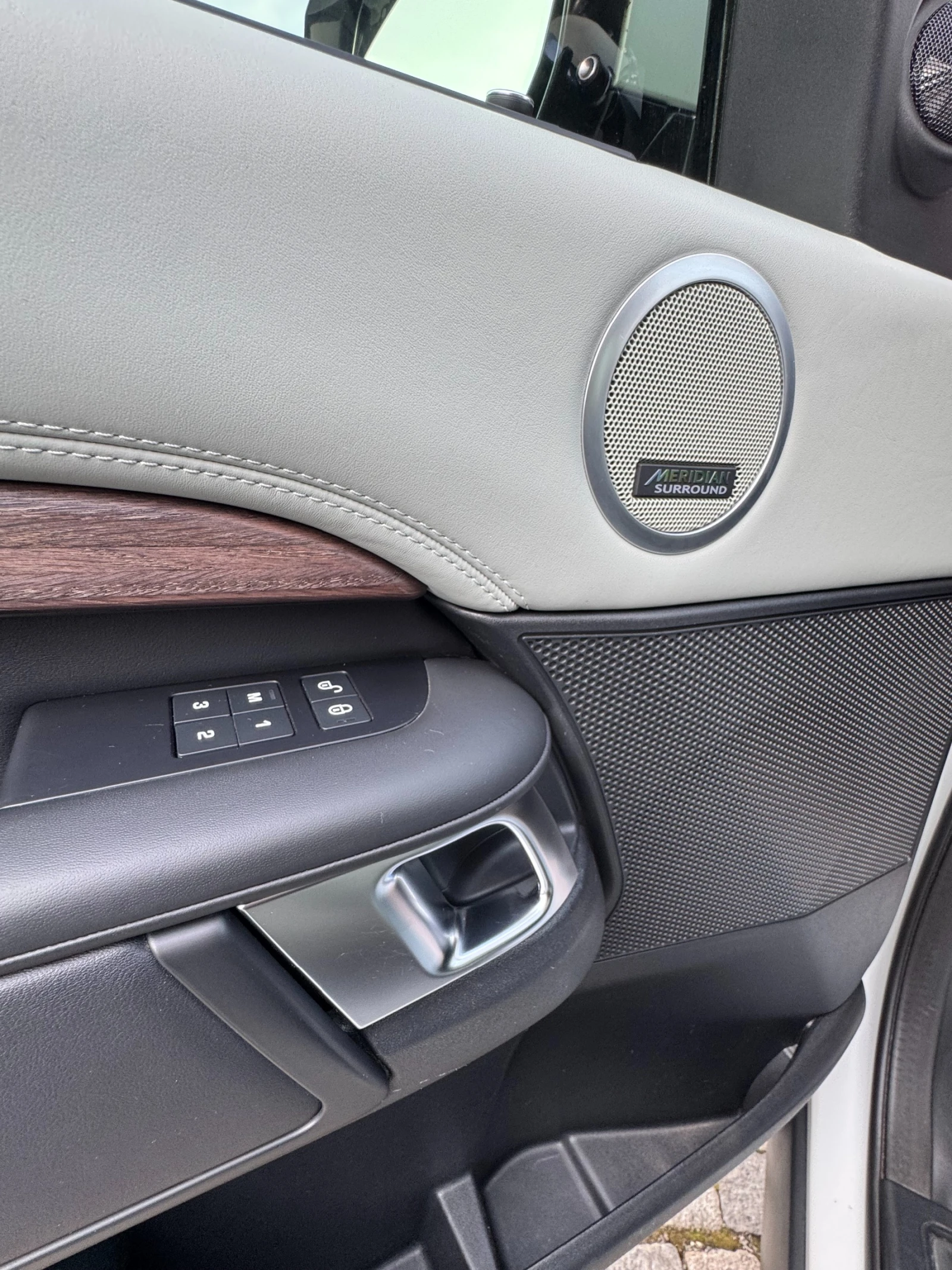 Land Rover Discovery HSE | Mobile.bg   13