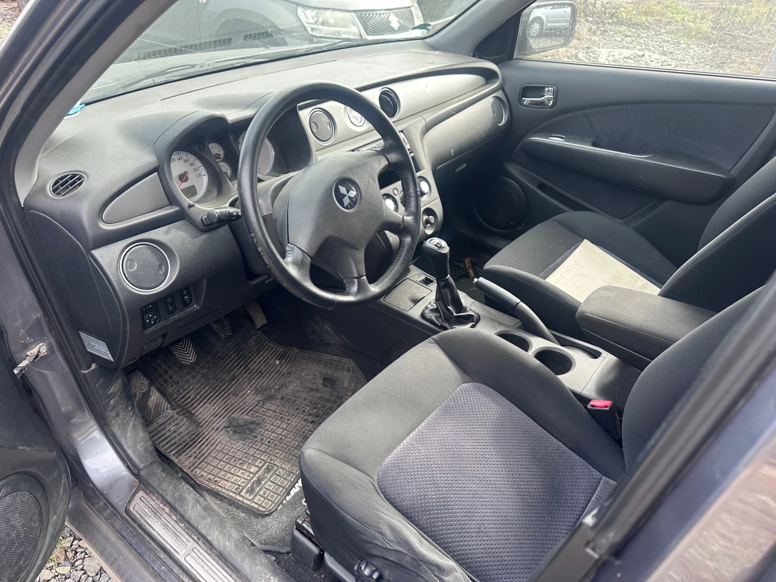 Mitsubishi Outlander 2.0 136.  | Mobile.bg   12