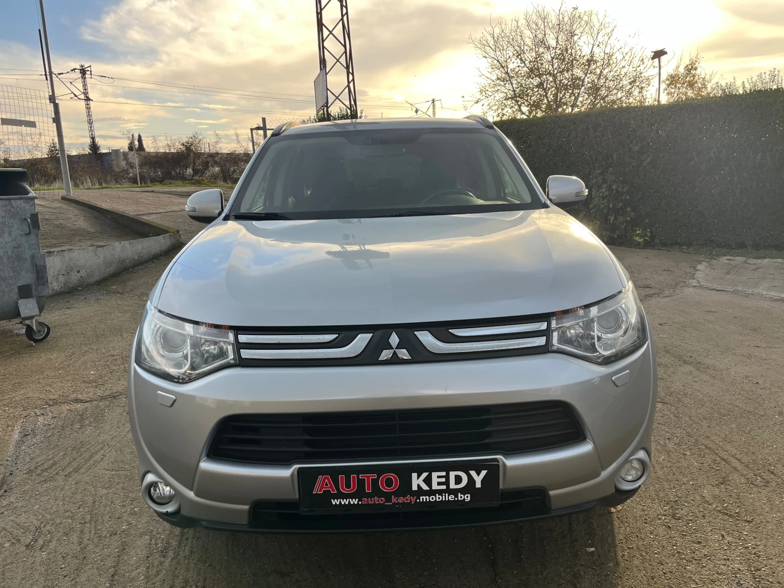 Mitsubishi Outlander 2.2DI-D 4WD 7места - изображение 2