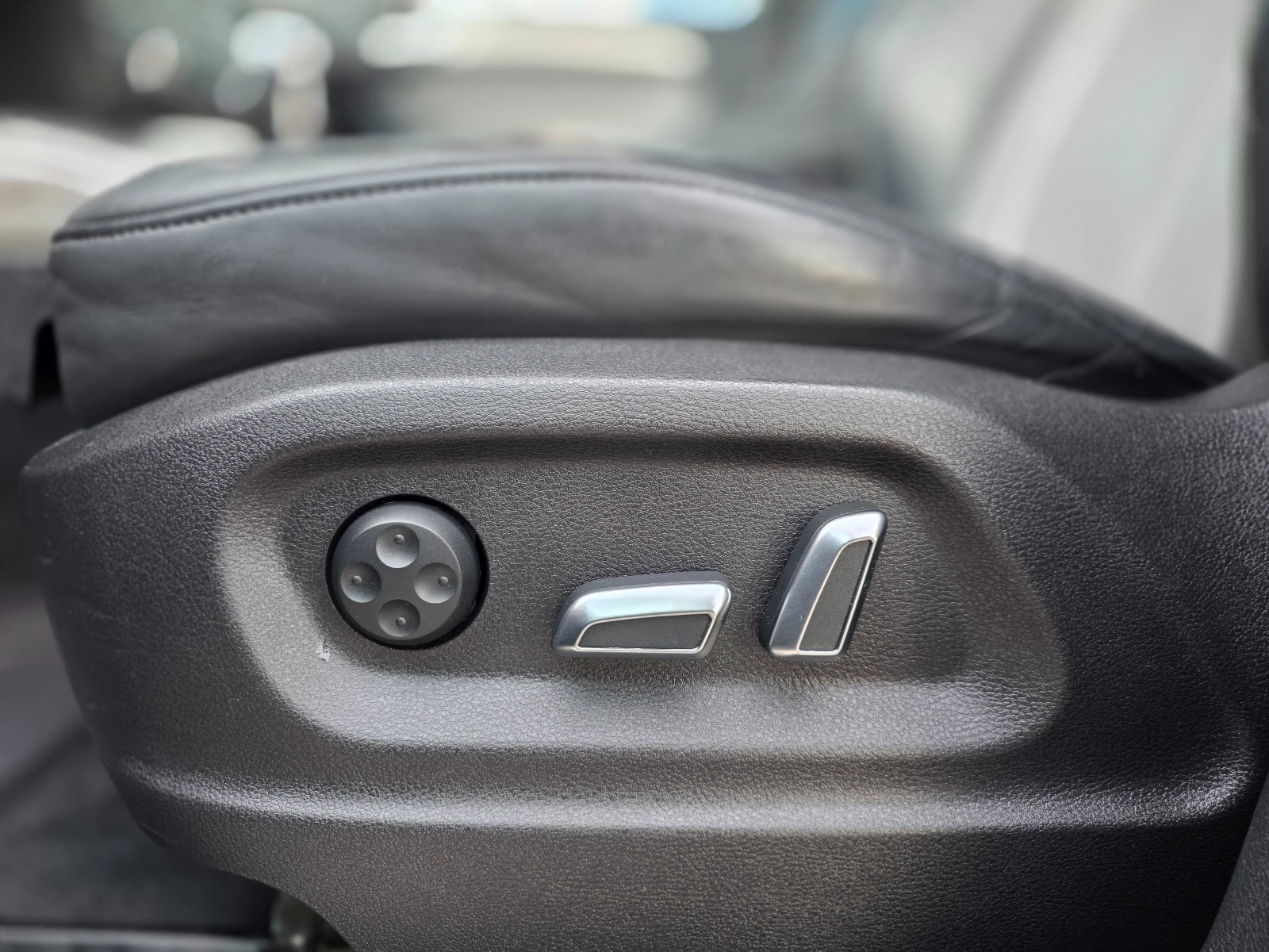 Audi Q5 6  /3.0TDI S Line/  | Mobile.bg   12