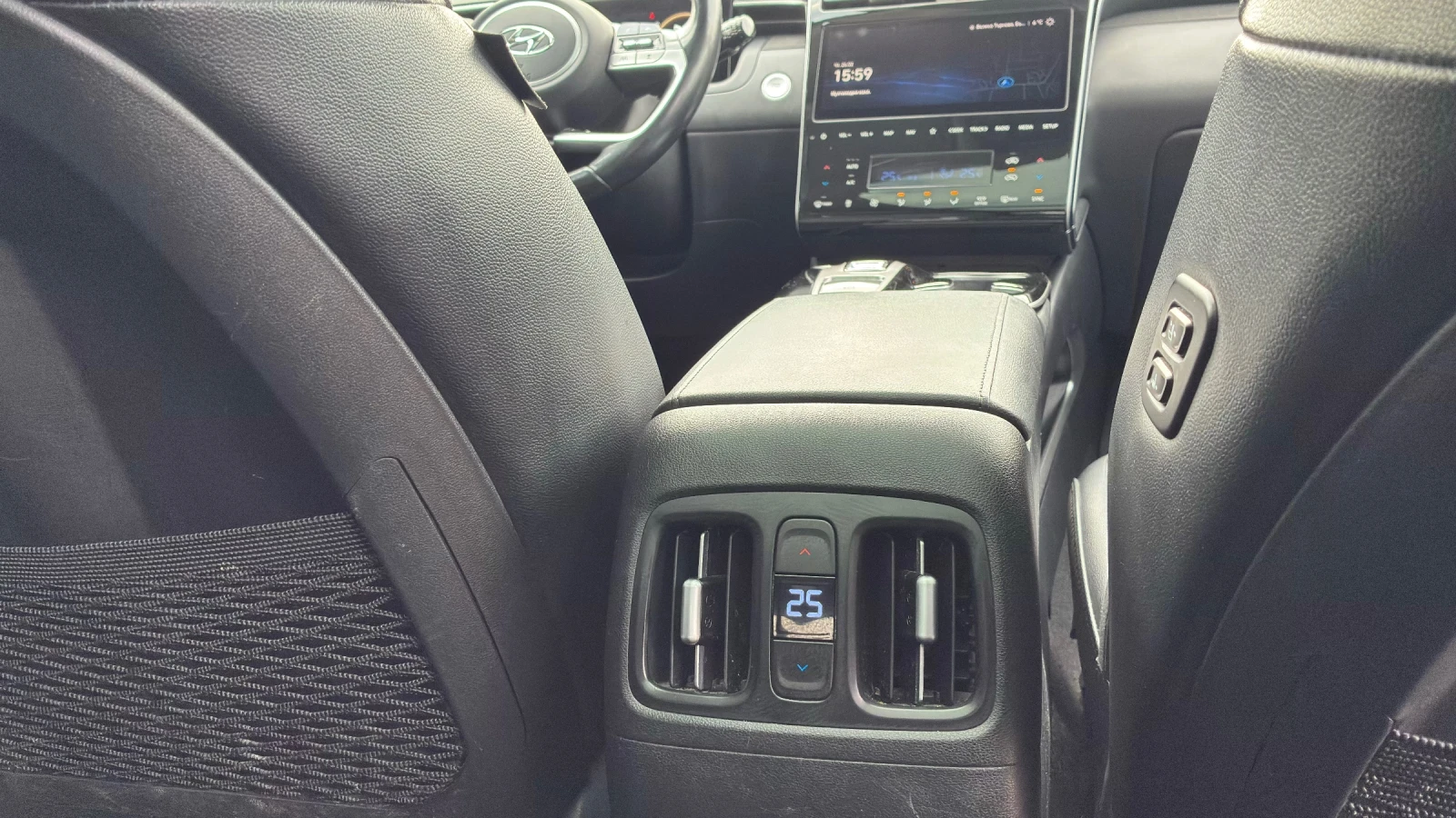 Hyundai Tucson, снимка 13 - Автомобили и джипове - 53891262