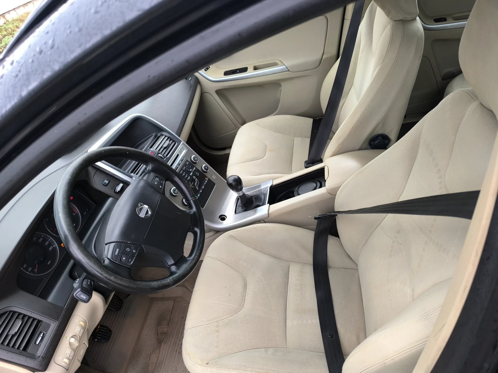 Volvo XC60 2.4 Дизел 4х4 , снимка 15 - Автомобили и джипове - 54062630