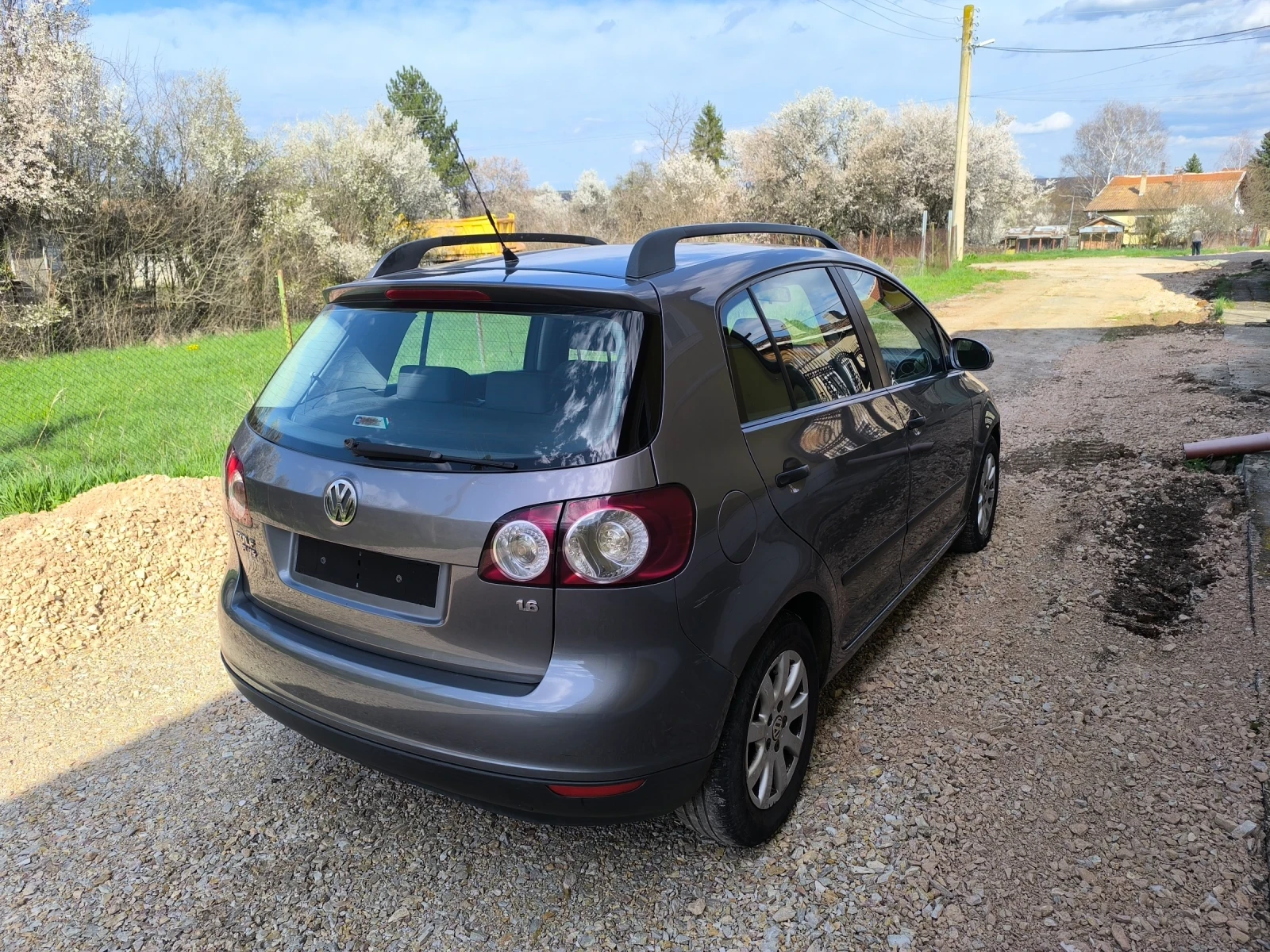 VW Golf 1.6 Газ , снимка 12 - Автомобили и джипове - 55383749
