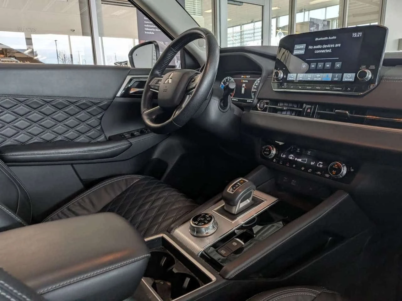 Mitsubishi Outlander Special Edition/GT   7pass CARFAX, снимка 13 - Автомобили и джипове - 54643649