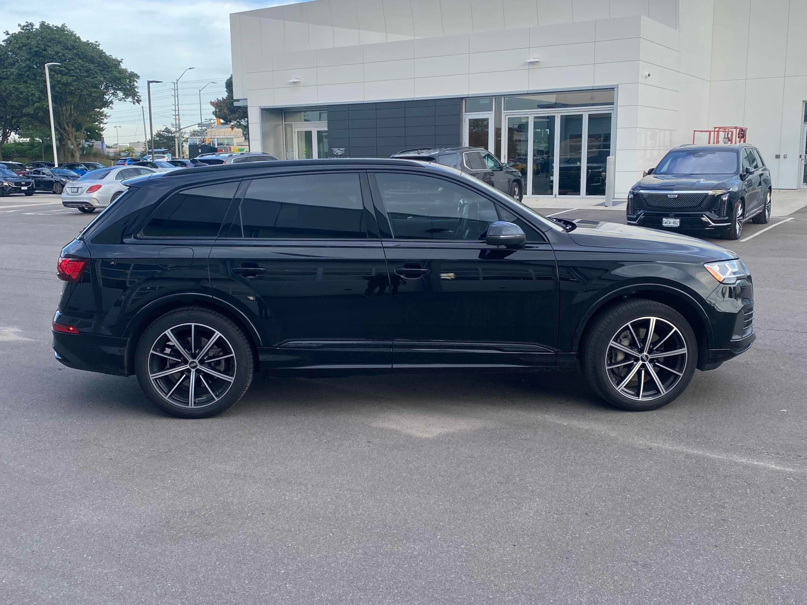 Audi Q7 * Komfort * CARFAX * БЕЗ ПЪРВОНАЧАЛНА ВНОСКА, снимка 3 - Автомобили и джипове - 56001780