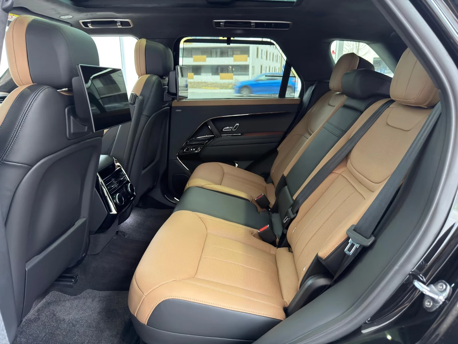 Land Rover Range Rover Sport P550e/AUTOBIOGRAPHY/SVO CARBON/SOFT CLOSE/23 INCH | Mobile.bg � ����������� 13