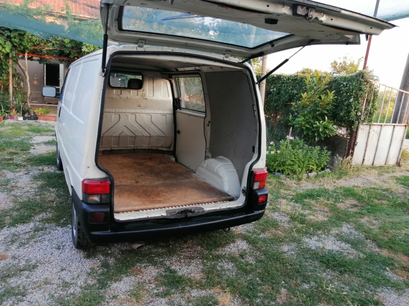 VW Transporter, снимка 11 - Бусове и автобуси - 47570289