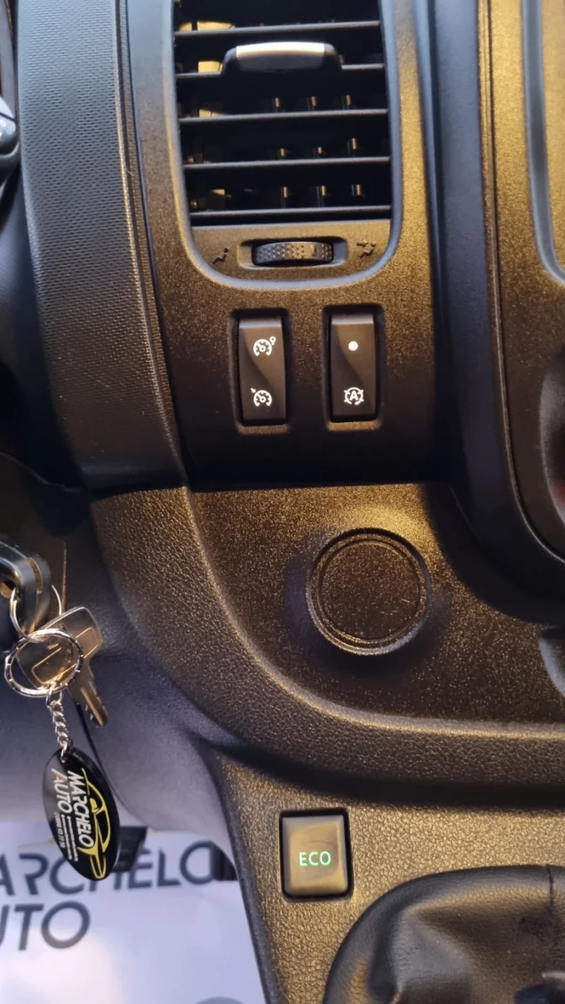 Renault Trafic 2.0dci ХЛАДИЛЕН* * ПЪЛНА ГАРАНЦИЯ!!!, снимка 11 - Бусове и автобуси - 52775820