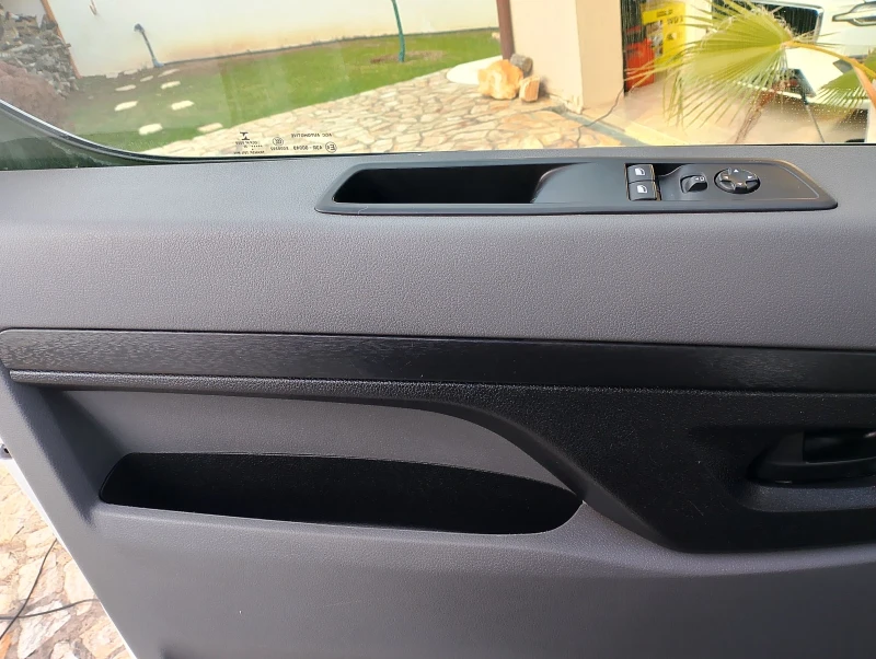 Peugeot Expert 2L  150cv, снимка 17 - Бусове и автобуси - 53045990