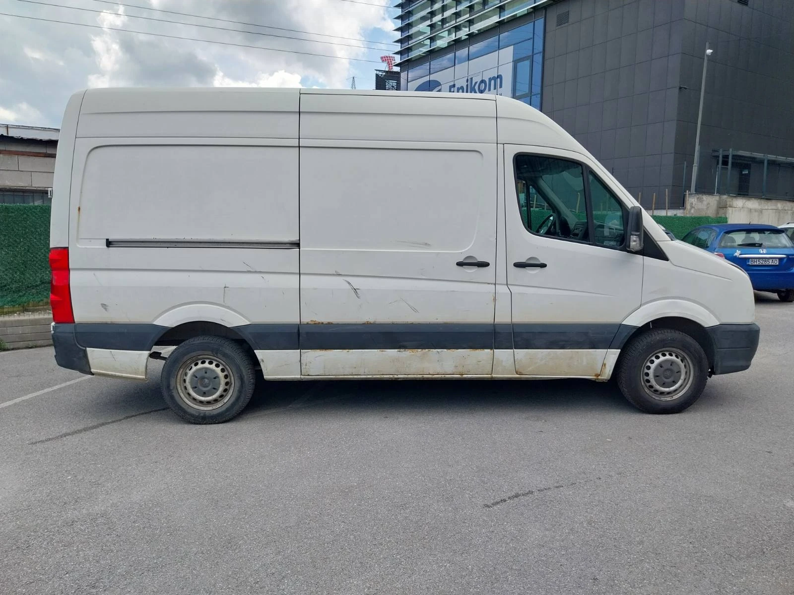 VW Crafter 2.5 TDI* 6 скорости, снимка 6 - Бусове и автобуси - 54789257