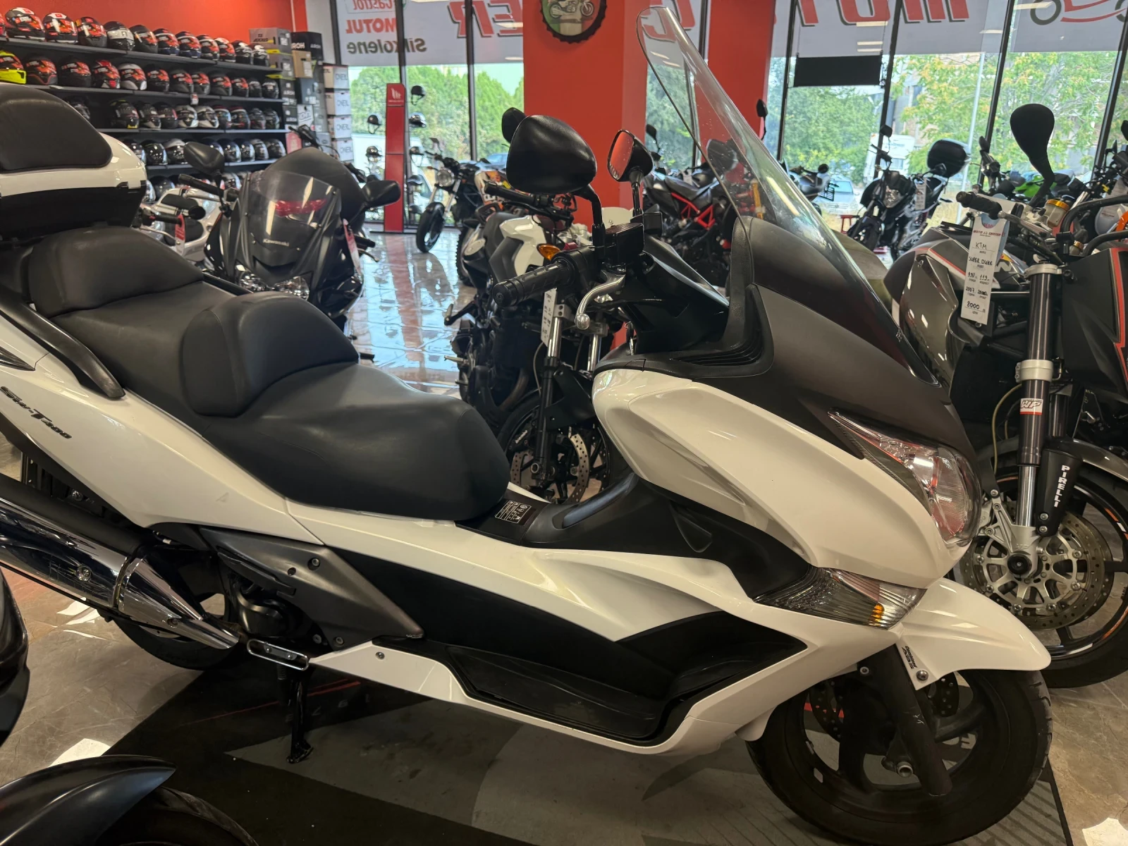 Honda Silver Wing 400I ABS - изображение 4