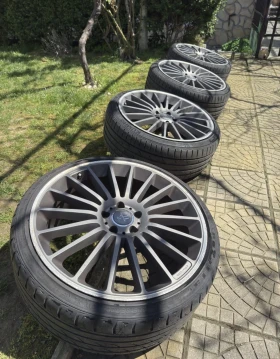 Гуми с джанти Kumho 225/35R20, снимка 2