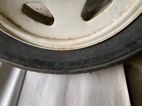 Гуми с джанти Michelin 215/80R15, снимка 2 - Гуми и джанти - 47362982