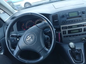 Toyota Corolla verso, снимка 11