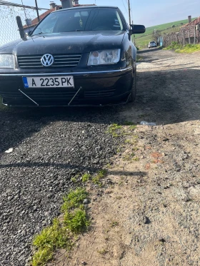 VW Bora - 4000 € / 7823.32 лв. - 31721447 4
