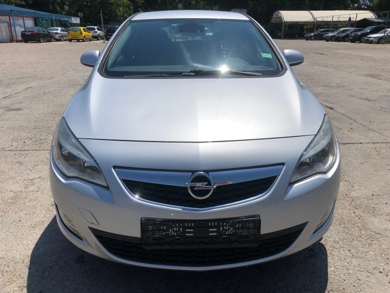 Opel Astra 1.7 CDTI, снимка 3 - Автомобили и джипове - 37427829