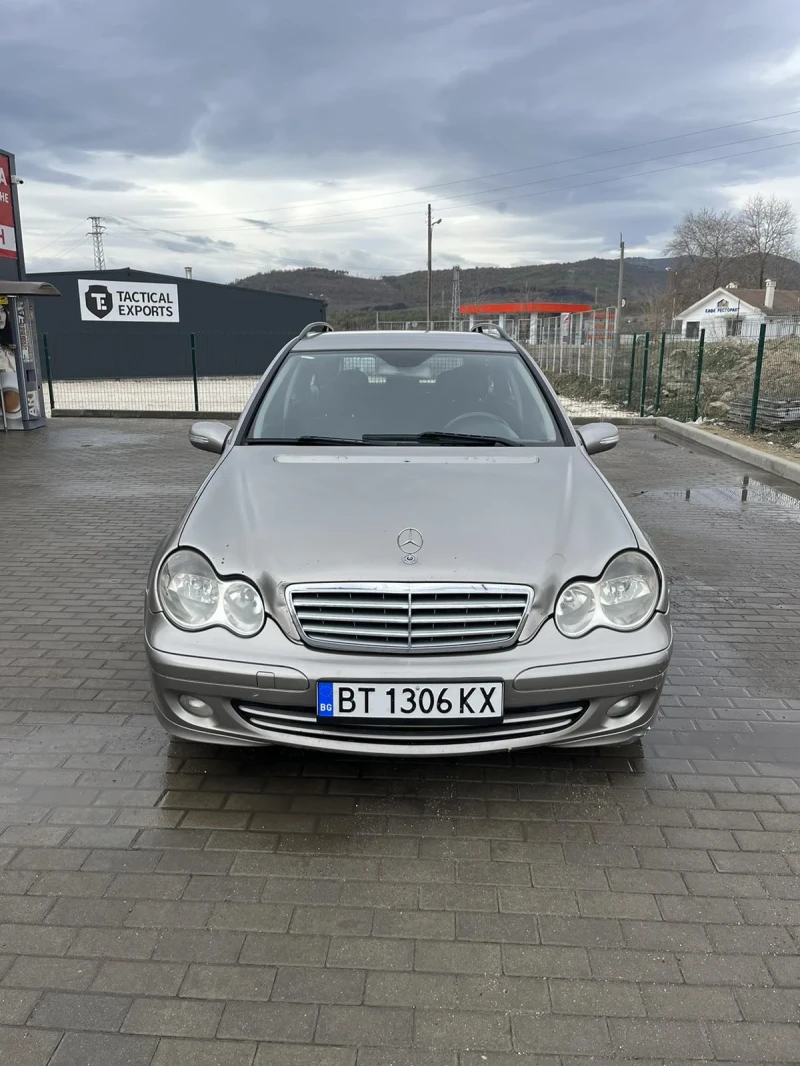 Mercedes-Benz 220, снимка 1 - Автомобили и джипове - 47424940