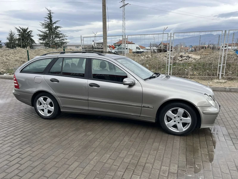 Mercedes-Benz 220, снимка 8 - Автомобили и джипове - 47424940