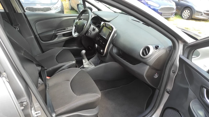 Renault Clio 1.5 DCI EURO5B, снимка 10 - Автомобили и джипове - 47960758