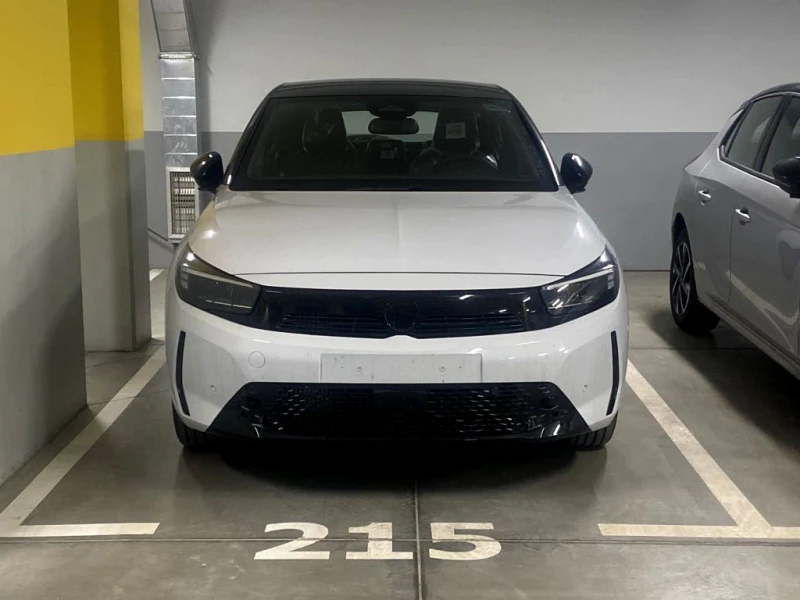 Opel Corsa GS най-високо оборудване, снимка 4 - Автомобили и джипове - 52251467