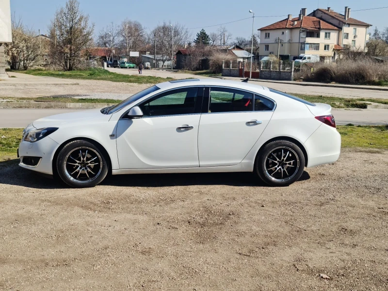 Opel Insignia, снимка 11 - Автомобили и джипове - 52612209