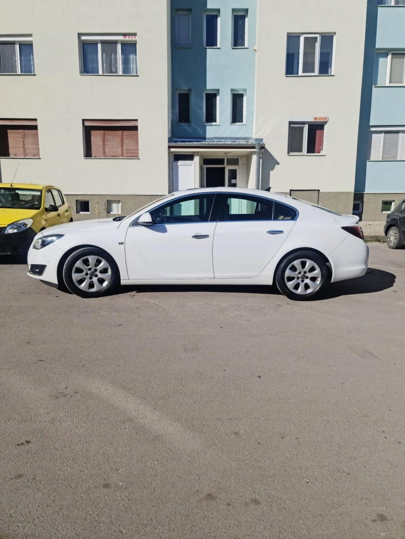 Opel Insignia, снимка 5 - Автомобили и джипове - 52612209