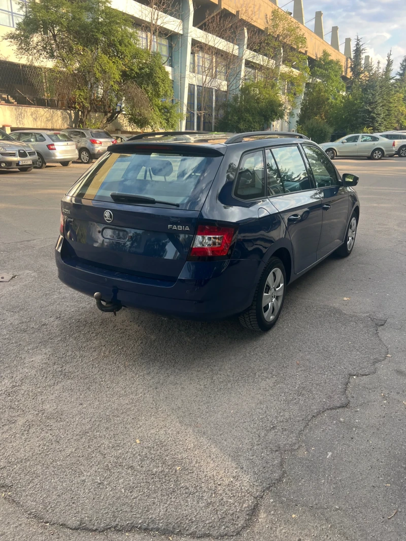Skoda Fabia 1.2, снимка 3 - Автомобили и джипове - 52616194
