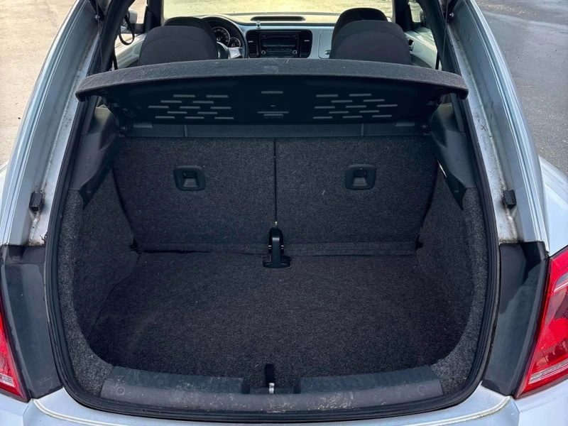 VW Beetle * 2dr Cpe Auto * CARFAX * ЦЕНА ДО БГ, снимка 11 - Автомобили и джипове - 52863770