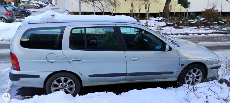 Renault Megane, снимка 5 - Автомобили и джипове - 52935675