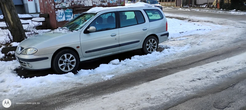 Renault Megane, снимка 3 - Автомобили и джипове - 52935675