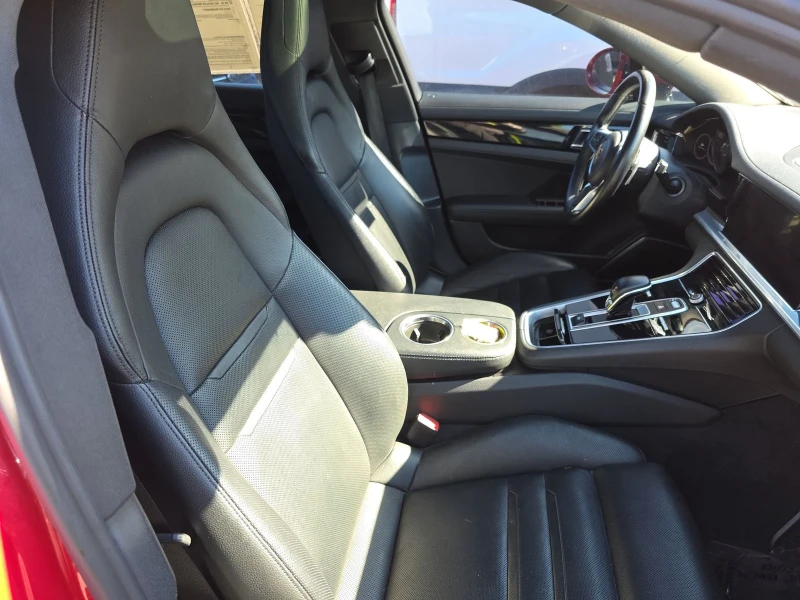 Porsche Panamera 4, снимка 9 - Автомобили и джипове - 53268859