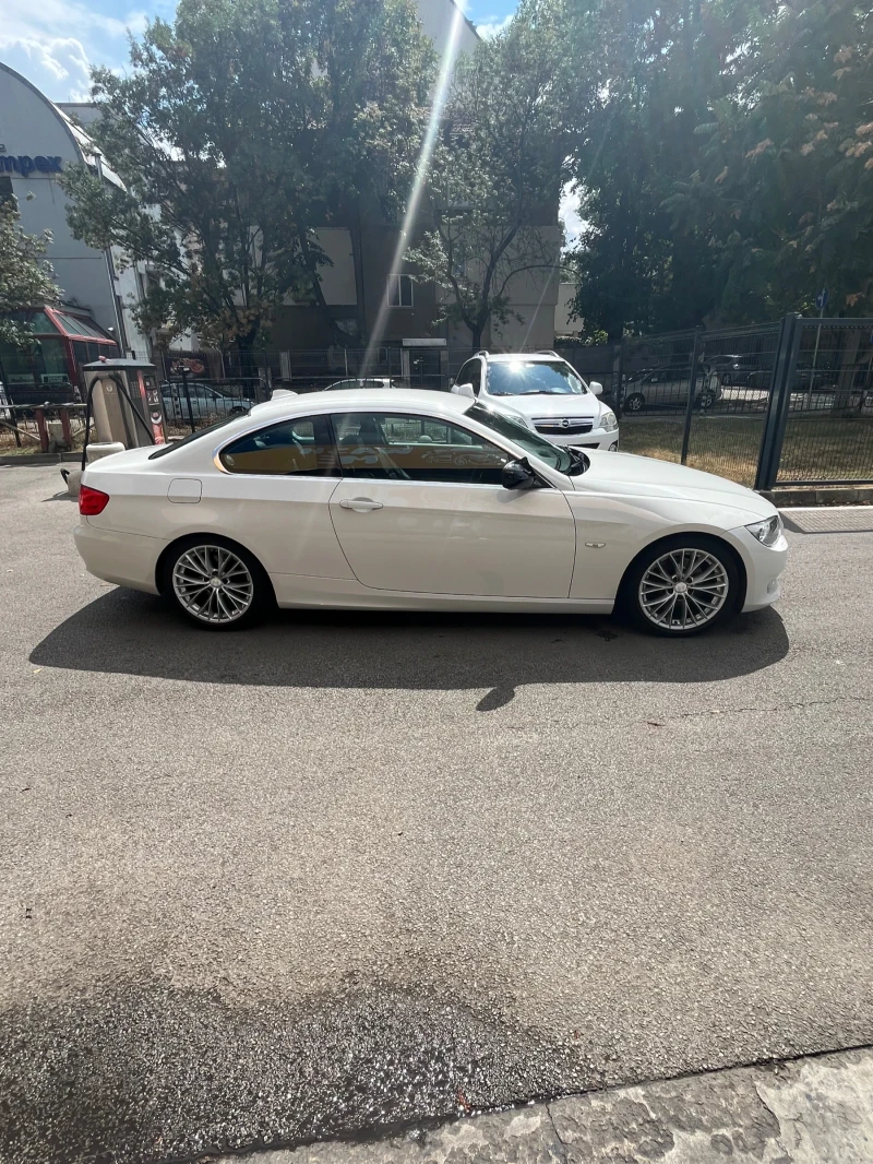 BMW 320, снимка 6 - Автомобили и джипове - 53271128