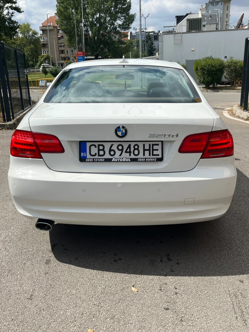 BMW 320, снимка 7 - Автомобили и джипове - 53271128