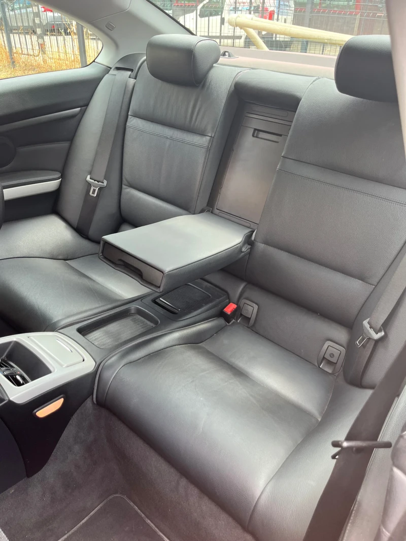 BMW 320, снимка 10 - Автомобили и джипове - 53271128