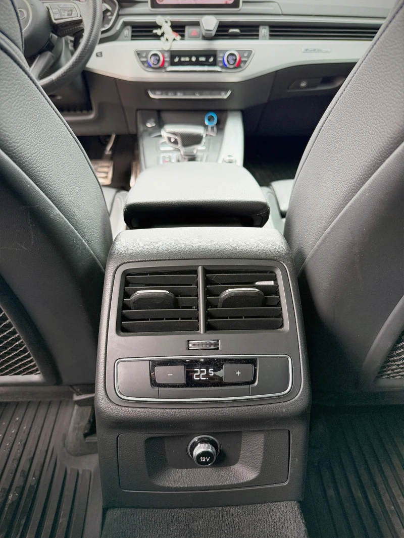 Audi A4 TFSI Quattro, снимка 17 - Автомобили и джипове - 53330564