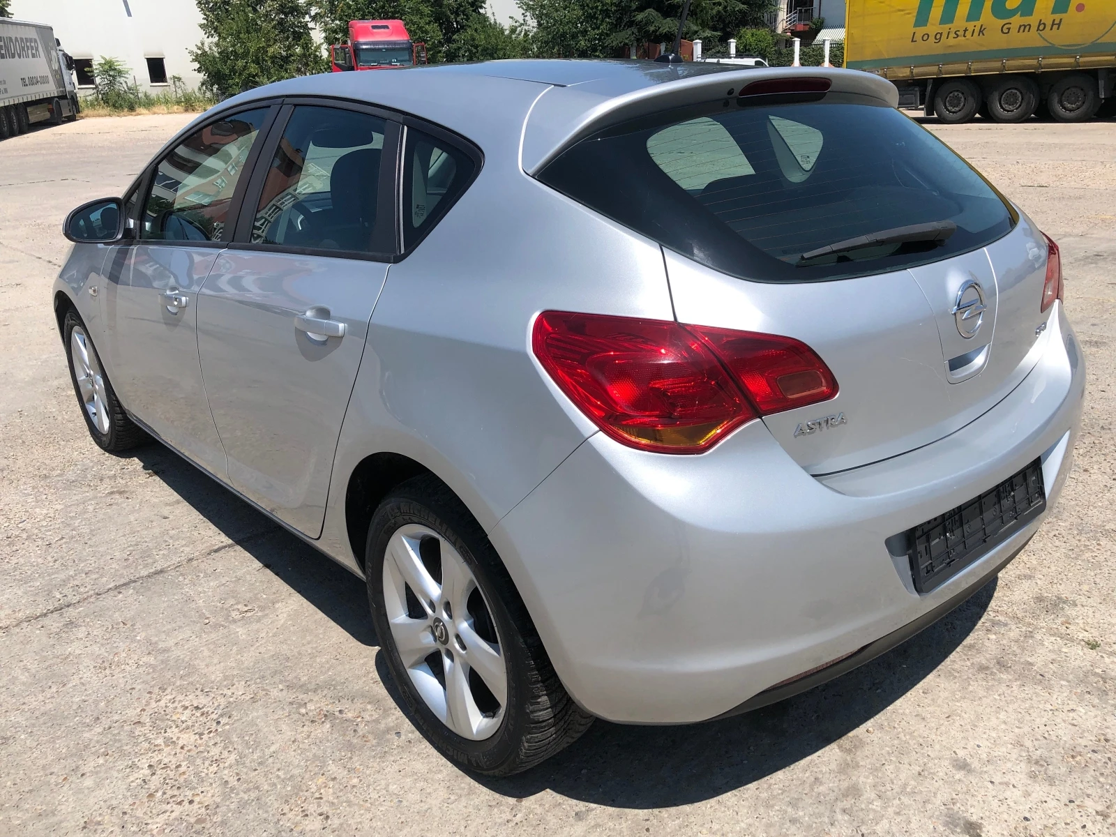 Opel Astra 1.7 CDTI - изображение 7