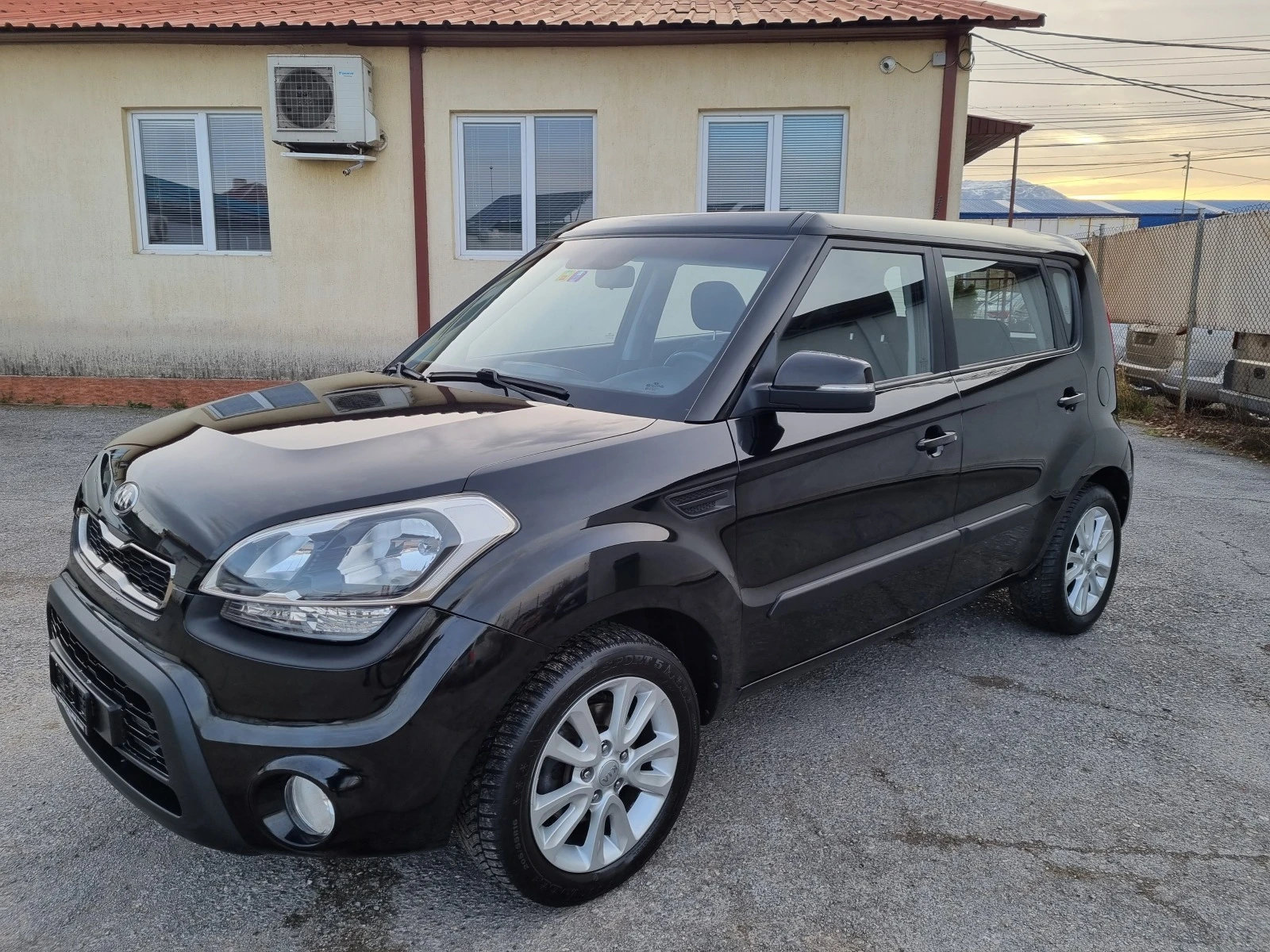 Kia Soul 1.6Бензин/130кс/Евро5/Автоматик/ - изображение 4