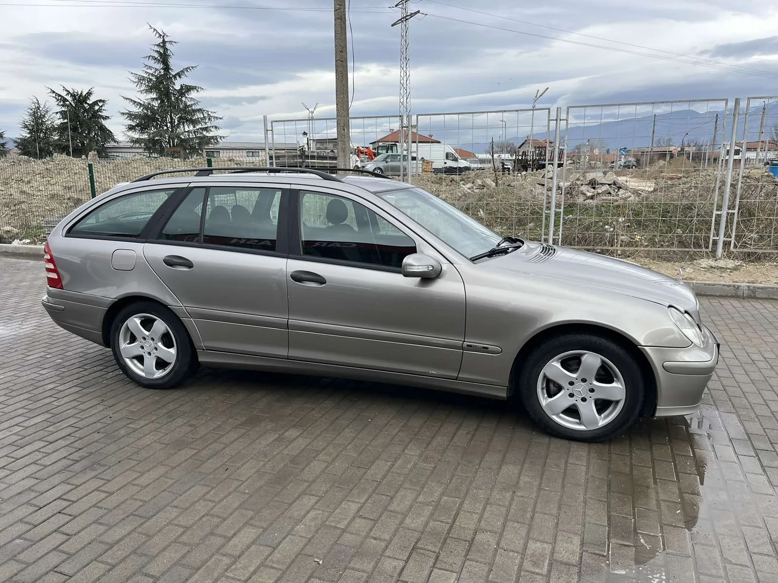 Mercedes-Benz 220  - изображение 8