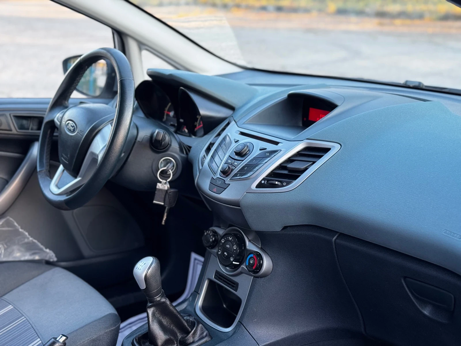 Ford Fiesta 1.4TDCI* * * 118000КМ* * * ИТАЛИЯ - изображение 10