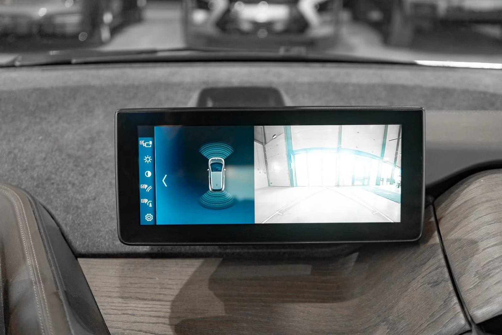 BMW i3 S/184HP/COMFORT/ADAPIVE//PANO/CAM/157D | Mobile.bg   14